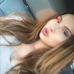 Meet your Posher, Katelyn